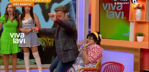 Raúl Magaña seduce a Doña Margara Francisca