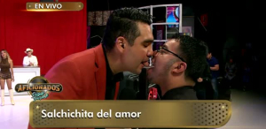 La salchichita del amor de 'Pollo' y Allan Redes
