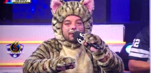 Le llaman 'gata' a Allan Redes