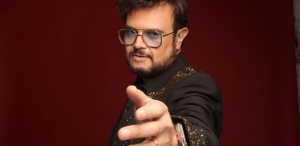 Aleks Syntek es acusado de enviar mensajes 'inapropiados' a fan