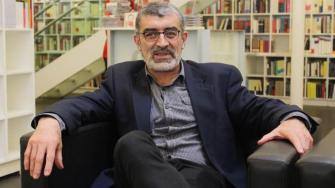 El escritor mexicano revela cómo los hongos han influido en la creación del mundo digital y cuál es su potencial terapéutico en su libro 