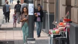 Basura, inseguridad y falta de movilidad son las consecuencias que provoca un comercio ambulante fuera de control en la Ciudad de México, según denuncian las autoridades y habitantes de la capital.