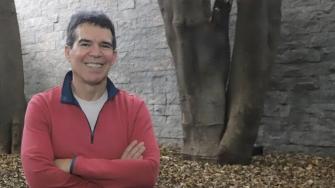 Edmundo Paz Soldán: libros sobre mutaciones y extinciones