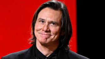 ¿Qué le pasó a Jim Carrey? Reaparece con cambio drástico