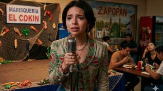 Ángela Aguilar canta en marisquería en Zapopan tras no llenar auditorios