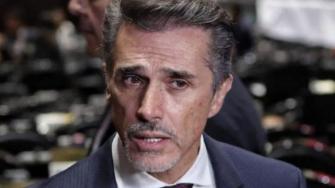 Sergio Mayer RENUNCIA a su cargo en Morena tras ola de críticas