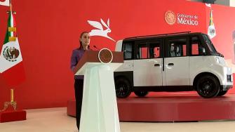 Claudia Sheinbaum presentó Olinia, el primer vehículo eléctrico desarrollado en México. El proyecto, diseñado por jóvenes en Puebla, llegará en 2027, tendrá capacidad para seis personas y reducirá significativamente los costos de transporte.