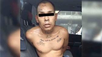 Justin Ali, de 26 años, fue detenido en Ecatepec por presuntamente rociar gasolina y prender fuego a su pareja dentro de una vivienda. La víctima sufrió quemaduras en el 60% de su cuerpo y permanece hospitalizada.