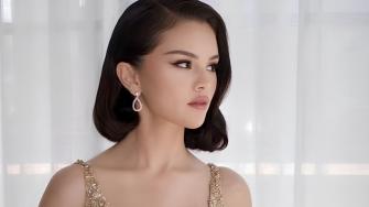 Selena Gomez roba cámara en la boda de Taylor Swift con lujoso vestido nude