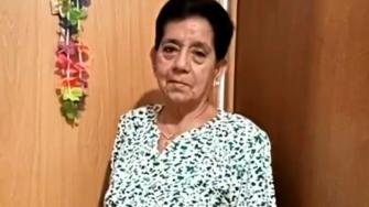 María Teresa, de 74 años, murió tras ser atropellada junto con su nieta de 11 años en Iztacalco. Familiares señalan que la mujer protegió a la menor durante el impacto; el conductor quedó a disposición del Ministerio Público.