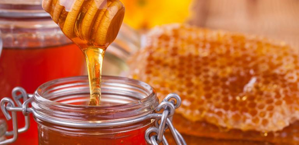 ¿Por qué la miel no se echa a perder?