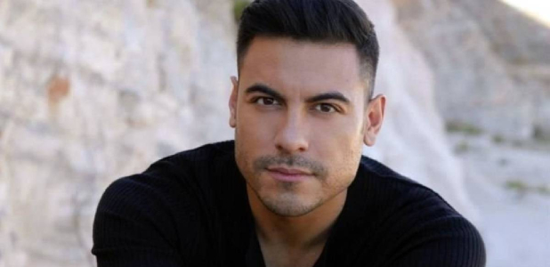 Carlos Rivera hace versión de 