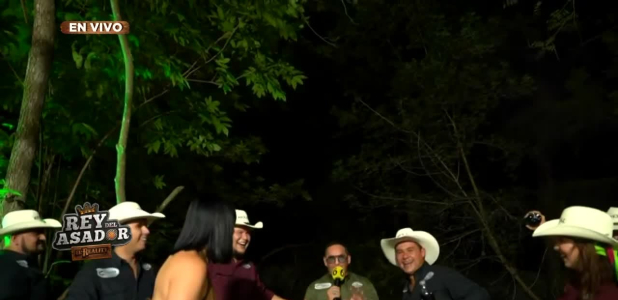 Chavana se cae al río