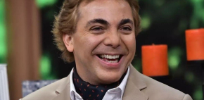 Cristian Castro sube a fan a cantar y se lleva sorpresa