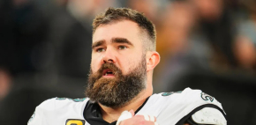 Jason Kelce regresa a Philadelphia