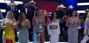 Pasarela de vestidos largos en 'Es Show'