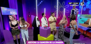 Conductores de 'Amazon Music News' reciben castigo por esta razón