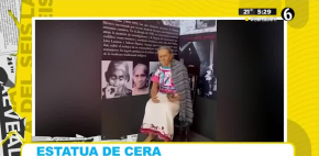 Estatua de cera se mueve mientras la graban