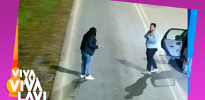 Mujer salta de taxi tras desconocer la ruta