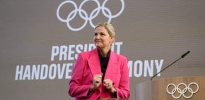 Kirsty Coventry asume presidencia del COI