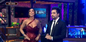 Danik Michell derrocha sensualidad en 'SNSerio'