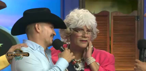 'Mama Chelo' se enamora de este aficionado, hasta beso le dio