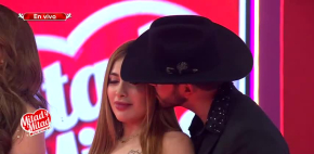César tiene romántico momento con Yamilet