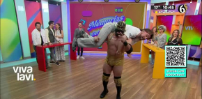 Así mandan sacar a ' Chicken' de VivalaviMx
