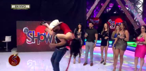 'Mafioso' sorprende cargando a Ruby