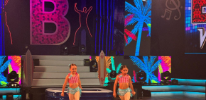 Danna y María al ritmo de AcroJazz