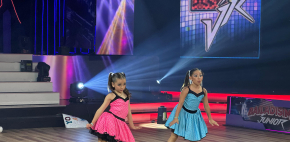 Danna y María al ritmo de Rock and roll