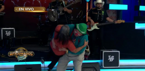 'Payaso Bola' le hace quebradita a esta señora y termina mal