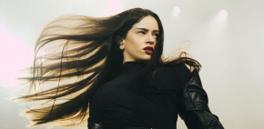 Rosalía se lleva gran susto durante entrevista