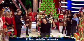 'El Doc' vive su fantasía de quinceañera