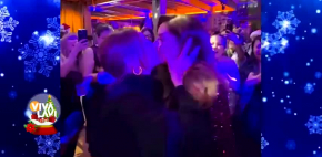 Regina Blandón y Karla Díaz protagonizan tremendo beso