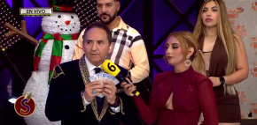 Elenco se coopera para completar la camioneta