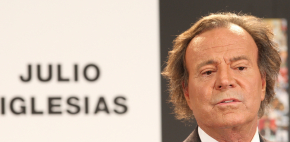 Alcalde de Madrid sale en defensa de Julio Iglesias
