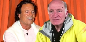 Exmánager de Julio Iglesias sale en defensa del cantante