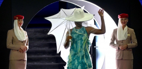 Naomi Osaka convierte la cancha en una pasarela