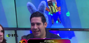 Conductor sale del clóset Therian en pleno programa