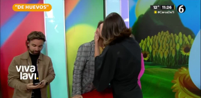 Natalia Valenzuela y Raúl Mañaga protagonizan 'beso' en vivo