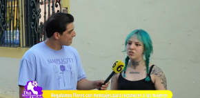 Zair sale a regalar flores con mensajes para las mujeres