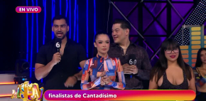 Felipe ¿se queja de las canciones que le tocó?