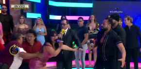 'Mafioso' se pone agresivo con señor del público