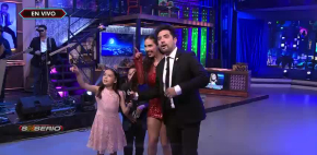 Niña expone que su mamá no le dio regalo por el día del niño