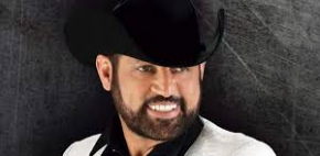 Pancho Barraza celebra 35 años de trayectoria musical