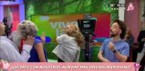 Se cachetean a la Maestra Resurrección