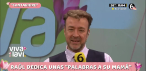 Raúl Magaña le canta a su mamá