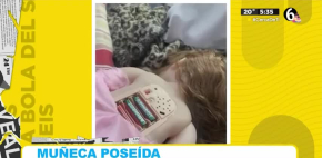 Muñeca poseída hace ruidos extraños