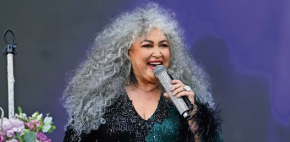 Amanda Miguel celebra su cumpleaños con emotiva serenata